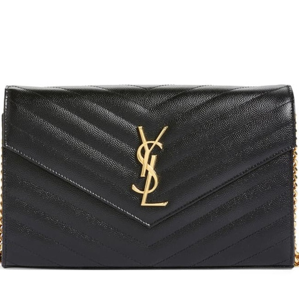 ⛔️⛔️⛔️SOLD⛔️⛔️⛔️YSL medium monogram Matelasse